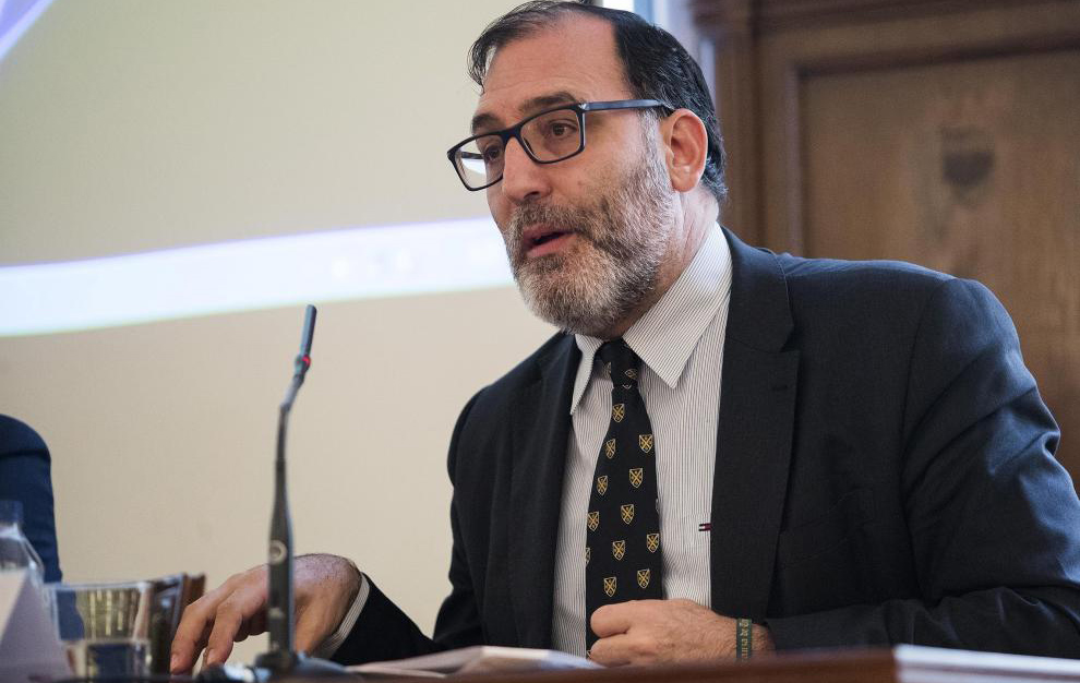 Eloy Velasco: “La convocatoria de las algaradas de Cataluña por vía informática puede ser un delito”
