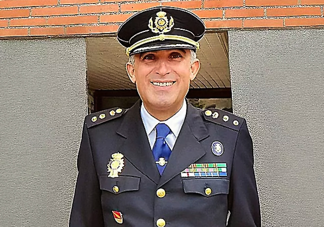 Marlaska nombra jefe de la Policía Nacional en Cataluña a un comisario imputado por acoso laboral, lesiones psíquicas y prevaricación